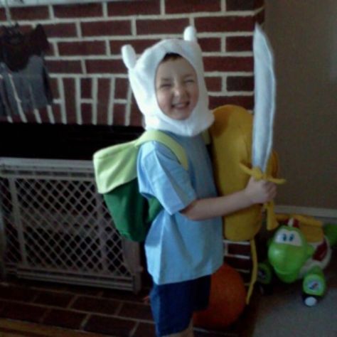 Adventure Time Halloween costume: Finn the Human Finn The Human Costume, Adventure Time Halloween Costume, Adventure Time Halloween, Finn Costume, Halloween 2024, 2023 Halloween, Finn The Human, Halloween Inspo, Cardcaptor Sakura