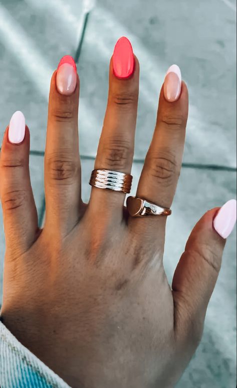 Preppy Nails Short Almond, Cute Easy Almond Nail Designs, Spring Nails Two Colors, Cute Short Natural Nails Ideas Simple, Nails For Vacation Simple, Simple Wedding Nail Ideas, Cute Summer Simple Nails, Simple Nails No Design, Cute But Basic Nails