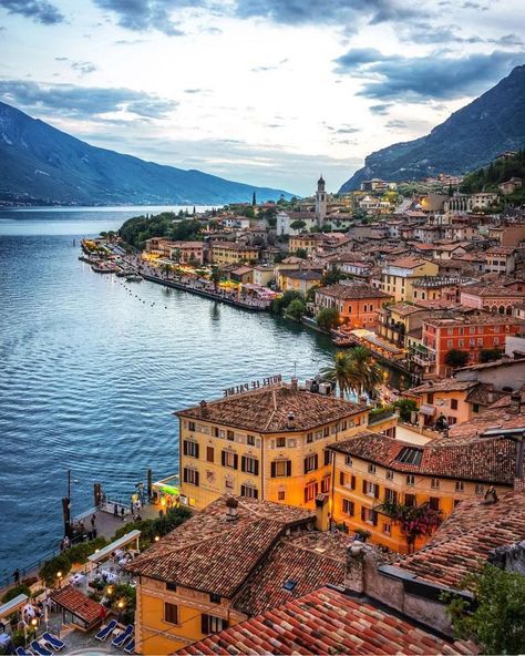 Cinque Terre, Sestri Levante, Lake Garda Italy, Lake Iseo, Lombardy Italy, Garda Italy, Thriller Novels, Italian Lakes, Verona Italy