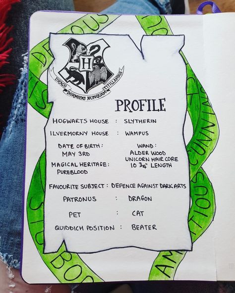 Hogwarts Journal Ideas, Front Page Of Sketchbook Ideas, Sketchbook Cover Design Ideas, Harry Potter Notebook Ideas, Art Book Front Cover Ideas, Sketch Book Front Cover Ideas, Harry Potter Journal Ideas, Slytherin Journal, Hogwarts Journal