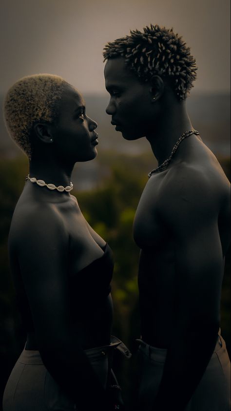 Love Black Wallpapers, Love Wallpaper Couple, Realistic Relationship, Black Relationships, Art Black Love, Black Lovers, African Couple, Braids With Shaved Sides, Power Couples
