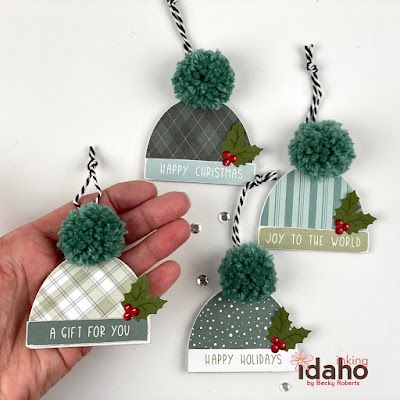 Classy Diy Christmas Ornaments, Decoracion Navidad Diy, Christmas Tags Handmade, Xmas Gift Tags, Christmas Gift Tags Diy, Christmas Gift Tags Handmade, Xmas Tags, Idee Cricut, Scrap Cards