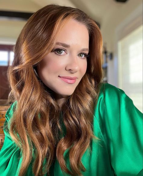 Balayage, Sarah Drew Hair, April Kepner, Grey's Anatomy Aesthetic, Sarah Drew, Ginger Women, Ginger Hair Color, Colleen Hoover, American Beauty