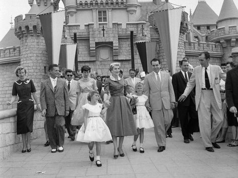 Nixon and his wife, Pat, also led a 150-unit hour-long parade with Disney. The president had reportedly promised his daughters a day at the park during their weeklong California vacation. Disney Fun Facts, Amigurumi Patterns, Disneyland Opening Day, Disneyland Vintage, Disney Princess Facts, Punk Disney, Mulan Disney, Disneyland Hotel, Sleeping Beauty Castle