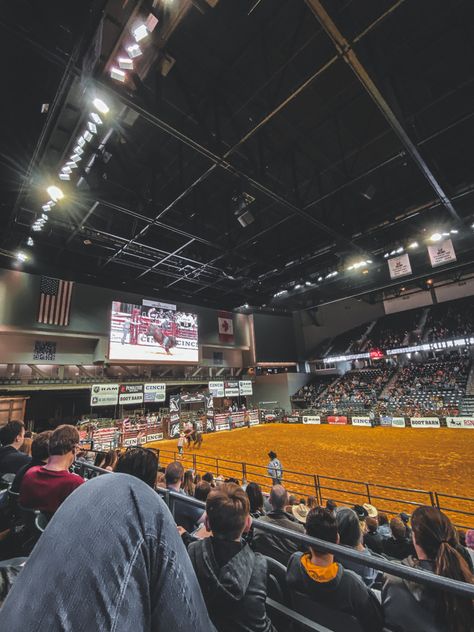 Bull Riders Aesthetic, Houston Texas Rodeo, Pbr Aesthetic, Bullrider Aesthetic, Houston Rodeo Aesthetic, Bull Rider Aesthetic, Outgoing Aesthetic, Beyonce Cowgirl, Country Aesthetic Western