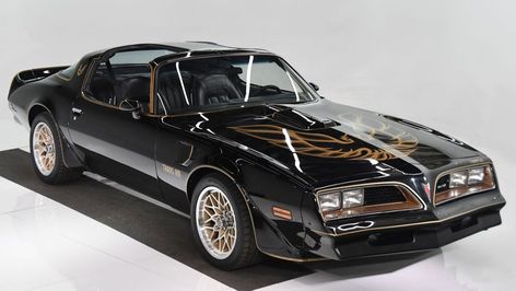 1977 Trans Am, Bandit Trans Am, Classic Camaro, Pontiac Trans Am, Smokey And The Bandit, Dream Future, Gm Car, Pontiac Firebird Trans Am, Cars Usa