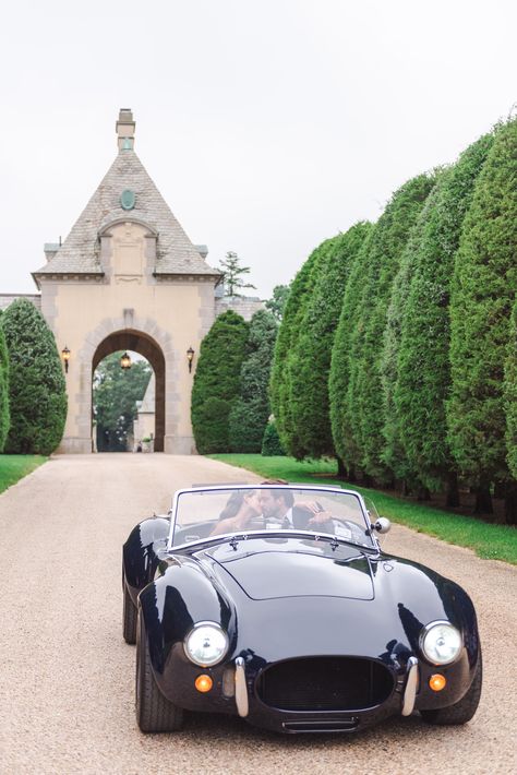 French Mansion Wedding, Nice Wedding Venues, Paris Aesthetic Wedding, Wedding In England, Wedding Inspo Old Money, Wedding Venues Classy, Old Rich Wedding Aesthetic, Old Wedding Venues, English Wedding Venues