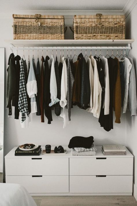 how to build an open concept closet, diy open closet, clothing storage for small space, alicia fashionista Bar Closet, Small Closet Room, Diy Kast, Small Space Storage Bedroom, Bedroom Storage Ideas For Clothes, Bedroom Storage For Small Rooms, Garderobe Design, Diy Cupboards, Diy Bedroom Storage