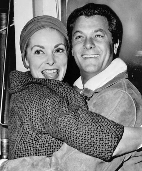 Janet Leigh and Tony Curtis Charles Bukowski, Classic Films, Bukowski, Janet Leigh, Tony Curtis, Famous Couples, Handsome Faces, Golden Age Of Hollywood, Vintage Hollywood