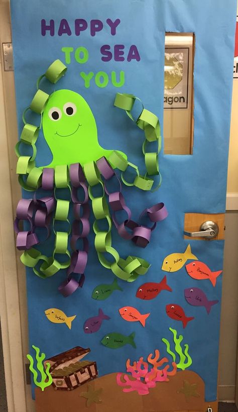 May Themed Classroom Door Ideas, Classroom Door Ideas Welcome, Ocean Themes Classroom, Welcome Wall For Preschool, Daycare Classroom Decorating Ideas, Decorating Preschool Classroom, Summer Classroom Bulletin Board Ideas, Daycare Ocean Theme, Summer Teacher Board Ideas