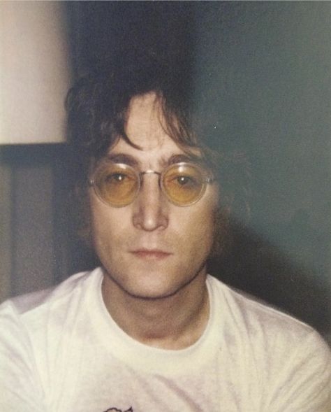 John Lennon, 1971. John Lennon 1971, John Lennon Fashion, John Lennon Imagine, John Lennon Quotes, John Lenon, Sean Lennon, John Lennon And Yoko, Allen Ginsberg, Imagine John Lennon