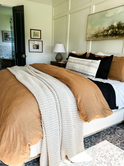 Rustic Orange Bedding, Bedroom Terracotta Bedding, Bedroom Inspirations Autumn, Pumpkin Color Bedding, Boho Bed Set Comforter, Rust Orange Comforter Bedroom, Pumpkin Colored Bedding, Burnt Orange Master Bedding, Terracotta Comforter Bedroom Ideas