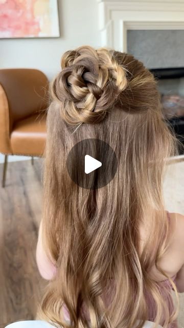 🌸 This flower bun is way easier than it looks and is perfect for Easter! 🌸  It only takes a couple of minutes to do, and will last ... | Instagram Updos For Little Kids, Kids Up Do Hairstyles, Cute Hairstyles In Braids, Easter Kids Hairstyles, Cute Flower Hairstyles, Flower Bun Tutorial, Shoulder Length Hair For Girls Little, Fun Toddler Hairstyles, Flower Hair Styles