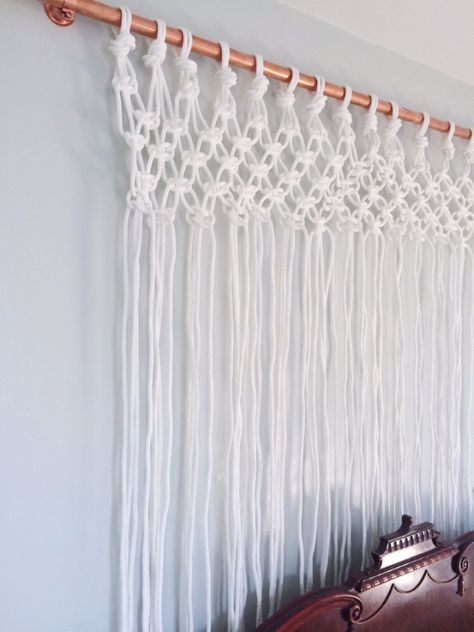 12 DIY Macramé Curtains Patterns | Macrame Door Curtain Door Curtains Diy, Knotting Patterns, Beads Curtain, Macrame Door, Valance Patterns, Macrame Door Curtain, Curtain Tutorial, Simple Macrame, Makramee Diy