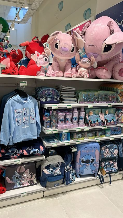 Stitch Room Ideas, Lilo And Stitch Toys, Pink Gift Basket, Stitch Items, Stitch Decor, Lilo And Stitch Characters, Lilo And Stitch Merchandise, Lelo And Stitch, Lilo And Stitch Ohana