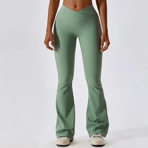 Elevate your workout attire with our Flare Leggings Workout Pants featuring Tummy Control. Designed for both style and functionality, these leggings offer a flattering silhouette with added support to keep you feeling confident during your workout. Upgrade your fitness wardrobe with comfort and style! 💪🏽✨ #TheBlackFriesian #FitnessFashion #activewear #workoutpants #workoutflarepants #Workoutset De Stijl, Wide Leggings, Contour Design, Waistband Design, Yoga Wear Women, Indoor Workout, Gym Workouts Women, Daily Exercise Routines, Comfortable Leggings