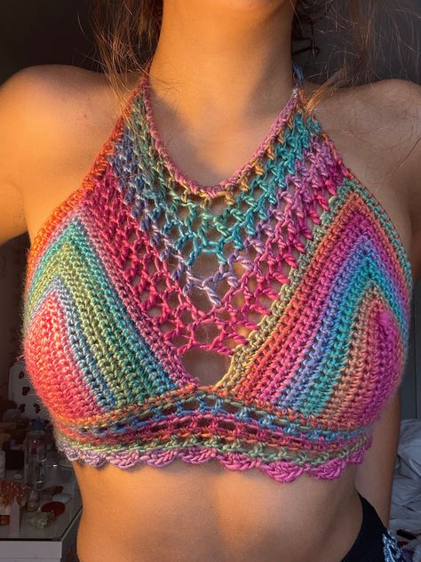 Patchwork, Mandala Crochet Top, Crochet Purple Top, Hippie Crochet Clothes, Crochet Tops Plus Size, Crochet Straps For Tops, Fae Crochet, Crochet Tops Easy, Crochet Boho Rainbow