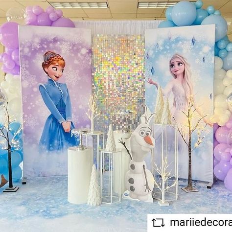 Frozen Decoration Ideas, Fiesta De Frozen Decoration Ideas, Frozen Party Backdrop, Frozen Theme Party Decorations, Frozen Backdrop, Frozen Birthday Party Food, Frozen Birthday Decorations, Isabella Grace, Frozen Themed Birthday Cake