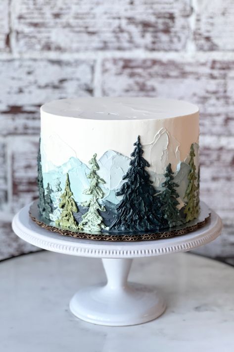 Cake Decorating Mountains, Cake For Nature Lover, Nature Inspired Cake Designs, Cake With Trees On Side, Mountain Themed Cake Ideas, Mountain Cake Decoration, Forest Inspired Wedding Cake, 3 Layer Christmas Cake, Mountains Cake Birthday