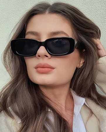 Sunglasses Women Rectangle, Rectangular Sunglasses Aesthetic, Rectangular Sunglasses Women, Sunglasses For Rectangle Face, Sunglasses Women Trendy, Shades For Women Glasses, Trendy Sunglasses For Women 2024, Trendy Sunglasses 2024, Sunglasses Women 2024