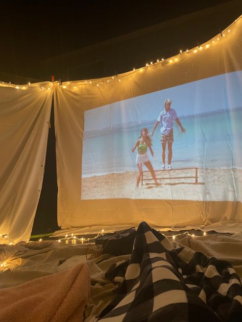 Tent Inside, Pidżama Party, My Little Star, Dream Dates, Summer To Do List, Drømme Liv, Teen Beach Movie, Fun Sleepover Ideas