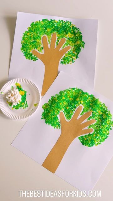All About Me Tree Craft, Easy Tree Craft Preschool, Tree Crafts Kindergarten, Plants Arts And Crafts For Kids, Plant Art Crafts For Kids, Plant Art Activities, Green Paper Craft Ideas, Green Activity Preschool, Preschool Art Projects Easy