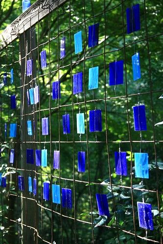 Stained glass & wire screen | Trellis too | Lauren Jolly Roberts | Flickr Oasis Backyard, Small Water Gardens, Garden Design Pictures, Japanese Rock Garden, Dream Backyard Pool, Landscaping With Large Rocks Front Yard, Outdoor Fire Pit Designs, Garden Water Feature, Porch Flowers