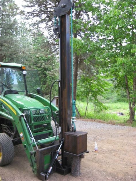 Awesome Home Built Attachments - TractorByNet Officine In Garage, Pile Driver, Crane Lift, Homemade Tractor, Farm Implements, Tractor Accessories, Tractor Idea, Tractor Implements, Tractor Attachments