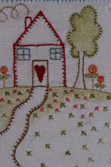 Embroidered country house from Rosalie Quinlan Designs. House Embroidery, Blackwork Embroidery, Redwork Embroidery, Pola Sulam, Stitch Book, Embroidery Patterns Vintage, Learn Embroidery, Folk Embroidery, 자수 디자인