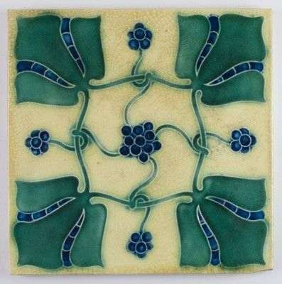 Antique Pilkington Art Nouveau tile c.1906 Beautiful Pilkington Royal Lancastrian Art Nouveau tile decorated with four turquoise and blue flowers, knotted stems and blue berries, made circa 1906. The Solid Backsplash, Pottery Tiles, Arts And Crafts Tiles, Art Nouveau Tile, Motifs Art Nouveau, Art Deco Tiles, Art Nouveau Tiles, Art Tiles, Antique Tiles