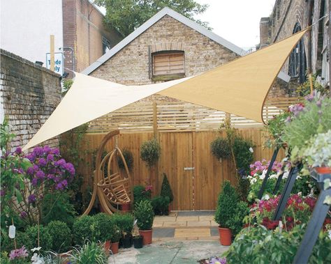 Garden Sail, Design Per Patio, Triangle Shade Sail, Shade Sails Patio, Sail Canopy, Outdoor Patio Garden, Sail Canopies, Backyard Shade, Sun Shade Sail