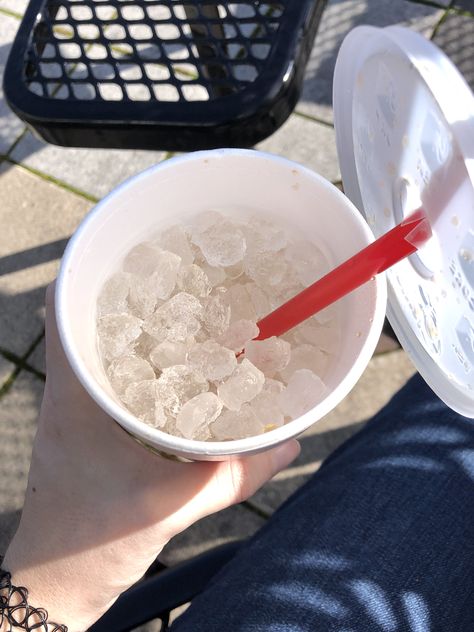 the good ice / pebble ice / chick fil a ice / sonic ice Ice With Seasoning, Pebbled Ice Maker, Powdery Ice, Ice Eater, Pebble Ice, Ice Video, Ice Eating, Sonic Ice, Happy Ice