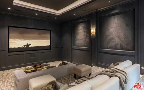 90 Home Theater & Media Room Ideas (Photos) Room Ideas Photos, Home Theatre Design, Small Home Theater, Media Room Ideas, Theatre Room Ideas, Small Home Theaters, Small Media Room, Home Theater Room Design, Theater Room Design