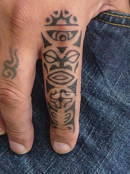 #finger #tiki #tribal #tattoo African Style Tattoos, Men Finger Tattoos, Tiki Tattoo, Polynesian Tattoos Women, Tattoo Samples, Polynesian Tattoo Designs, Tattoo Skin, Maori Tattoo Designs, Muster Tattoos