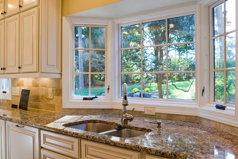 Give Your Kitchen Character...Add a Bay Window Country Kitchens, Kitchen Bay Window Ideas Decor, Bay Window Design, Kitchen Window Design, Kitchen Bay Window, Sweet Kitchen, Kitchen Confidential, Beach Bungalow, Bow Window