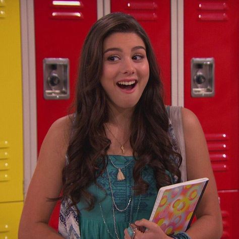 The Thundermans (@thundermanstv) adicionou uma foto em sua respectiva conta do Instagram: "When you realize that you can go to sleep at any time you want because it’s still #summer 😄…" The Thundermans Phoebe, William Byers, Phoebe Thunderman, Character Icons, Kira Kosarin, Henry Danger, Nickelodeon Shows, Kids Tv Shows, Patrick Swayze