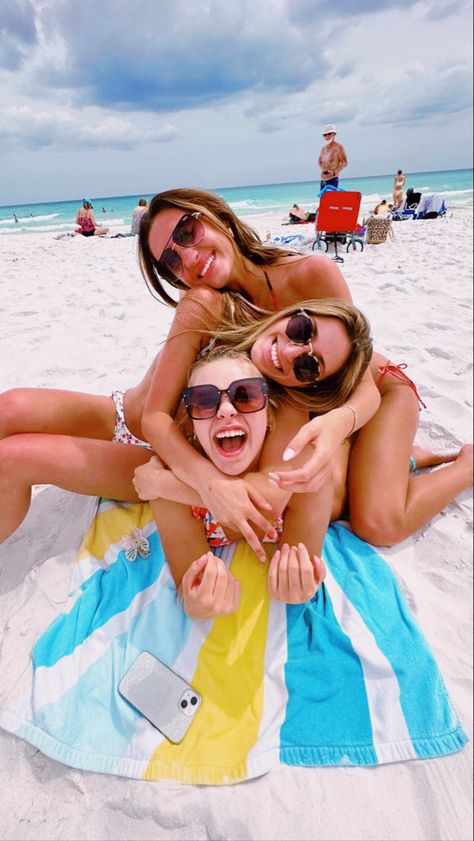 Spring Break Friends, Spring Break Aesthetic Pictures, Spring Break Friends Photo Ideas, Spring Break Picture Ideas Friends, Sorority Beach Pictures, Spring Break Instagram Pictures, Spring Break Photo Ideas, Spring Break Beach Pictures, College Spring Break Outfits