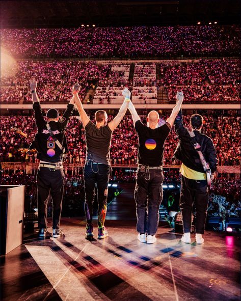 Coldplay, Coldplay Music Of The Spheres, Coldplay Tour, Coldplay Band, Enya Music, Coldplay Wallpaper, Bands Pictures, Music Of The Spheres, Coldplay Music