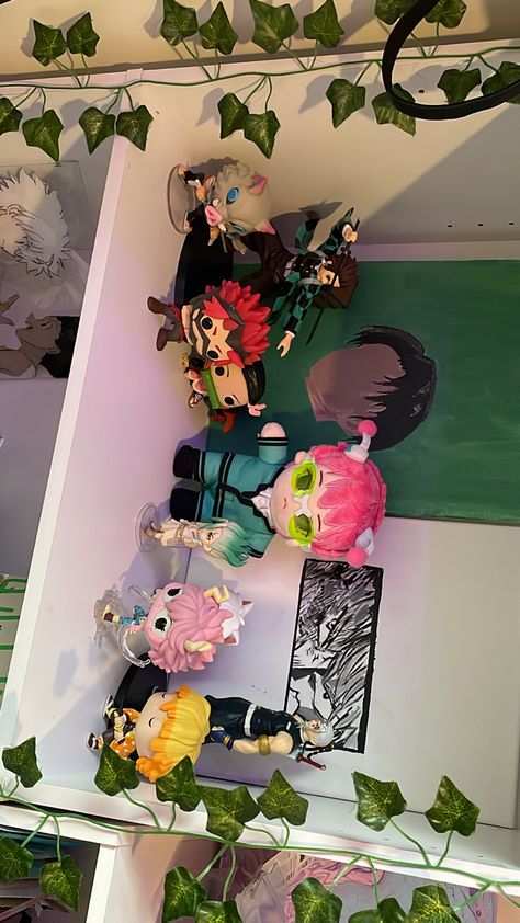 Anime Inspired Decor, Aesthetic Anime Bedroom, Anime Room Aesthetic, Manga Shelf, Funko Pop Anime, Aesthetic Bedroom Ideas, Otaku Room, Anime Collectibles, Anime Decor