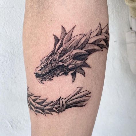 Quezatcoalt Tattoo Design, Dragon Bracelet Tattoo, Straight Line Tattoo Design, Guatemalan Tattoo, Kukulkan Tattoo, Aztec Dragon Tattoo, Quetzalcoatl Tattoo Design, Wyvern Tattoo, Quetzalcoatl Art