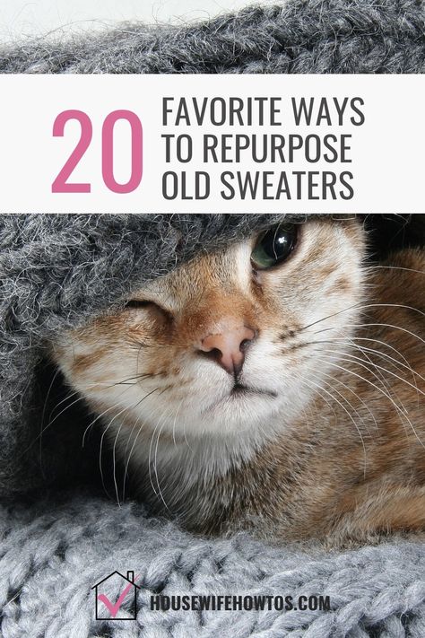 Upcycling, Sweater Repurpose, Homemade Dryer Balls, Old Sweater Diy, Old Sweater Crafts, Upcycled Blanket, Cleaning Advice, Felt Pillow, Upcycling Ideas