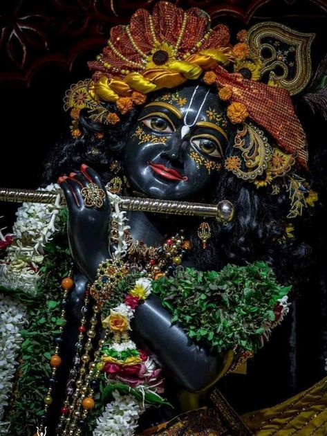 Krishna Images Iskcon, Krishna Iskcon Wallpapers, Krishna Devotee Wallpaper, Vrindavan Krishna Images, Lord Krishna Iskcon, Iskcon Krishna Wallpapers Hd, Krishna With Devotee, Krishna Images Hd Wallpaper, Krishna Images Hd Wallpaper New