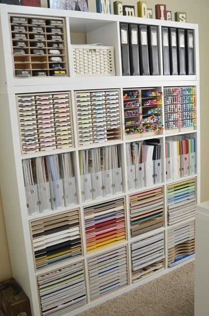 Diy Kallax Ikea, Reka Bentuk Dalaman, Ikea Regal, Koti Diy, Craft Paper Storage, Ikea Kallax Hack, Scrapbook Storage, Ikea Kallax, Dream Craft Room