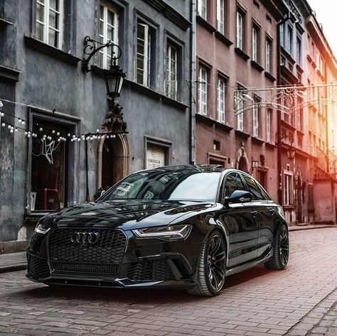 Audi ®S6 Sedan Performance (600hp, V8 4.0 TwinTurbo) Mythos black metallic / black optics / all black everything Performance 0-100kmh: around 3.4 seconds Sports Sedan, Audi Sedan, Black Audi, Audi S6, Sedan Cars, Audi Rs6, Audi Rs, Audi Q7, Audi Cars