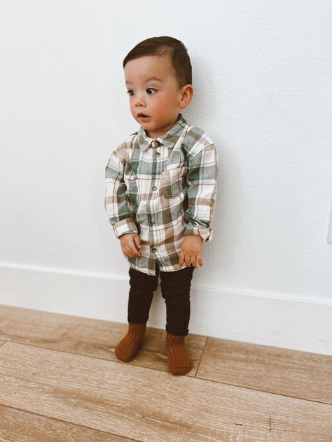 Baby boy fall outfit. Baby boy church outfit #babyboyoutfits #boyfalloutfit #babyboy Toddler Boy Church Outfit, Baby Boy Church Outfit, Boy Church Outfit, Boys Church Outfit, Baby Boy Fall Outfits, Lavender Nursery, Baby Aesthetic, Boys Fall Outfits, Outfit Baby Boy