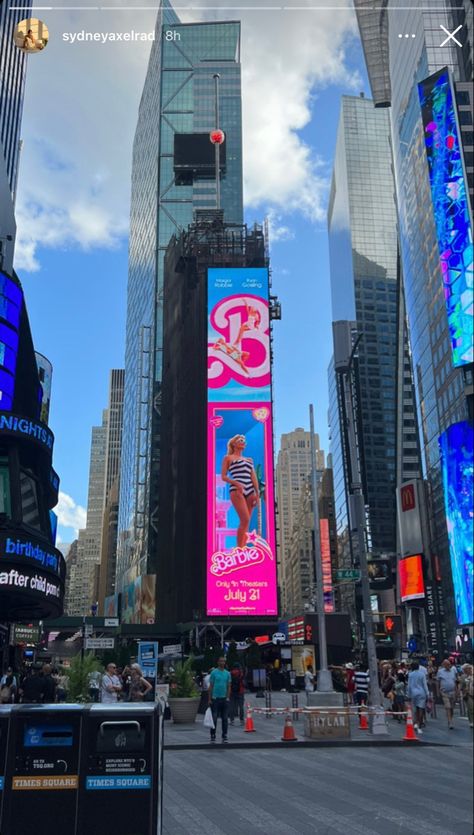 New York City. Barbie billboard ads in Times Square. New York Billboards, Salt Branding, Billboard New York, Times Square Billboards, Billboard Ads, Times Square Nyc, Career Vision Board, Nyc Life, New York Life