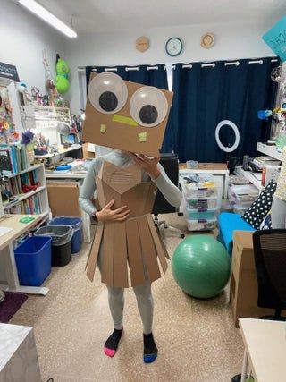 Diy Robot Costume, Cardboard Robot, Robot Costume, Robot Costumes, Timelapse Video, Diy Robot, I Robot, Gold Spray, Chest Piece