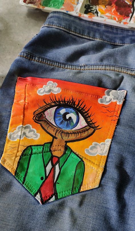 Pocket Art Jeans, Fabric Painting Jeans, Jeans Fabric Painting, Denim Jeans Painting, Denim Pocket Painting, Denim Art Painting, T Shirt Painting Ideas Acrylics, Drawing On Clothes, Paint On Clothes