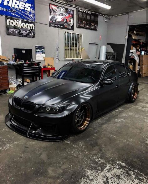 BMW E90 3 series matte black slammed 2007 Bmw 328i Sedan, Bmw E90 Modified, Bmw 328i Modified, Bmw Modified, E90 335i, Bmw 318d, Bmw 328i Coupe, Luxury Suv Cars, E92 335i