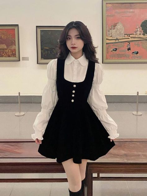Korean Outfit Street Styles, Pakaian Feminin, Cute Dress Outfits, Quick Outfits, Korean Casual Outfits, Korean Fashion Dress, Easy Trendy Outfits, Elegantes Outfit, Mein Style
